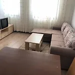 Apartament студио, стената *